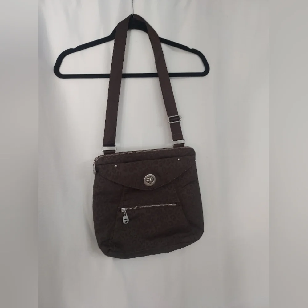 Baggellini Brown Spotted Animal Leopard Print Travel Bag - Picture 7 of 10
